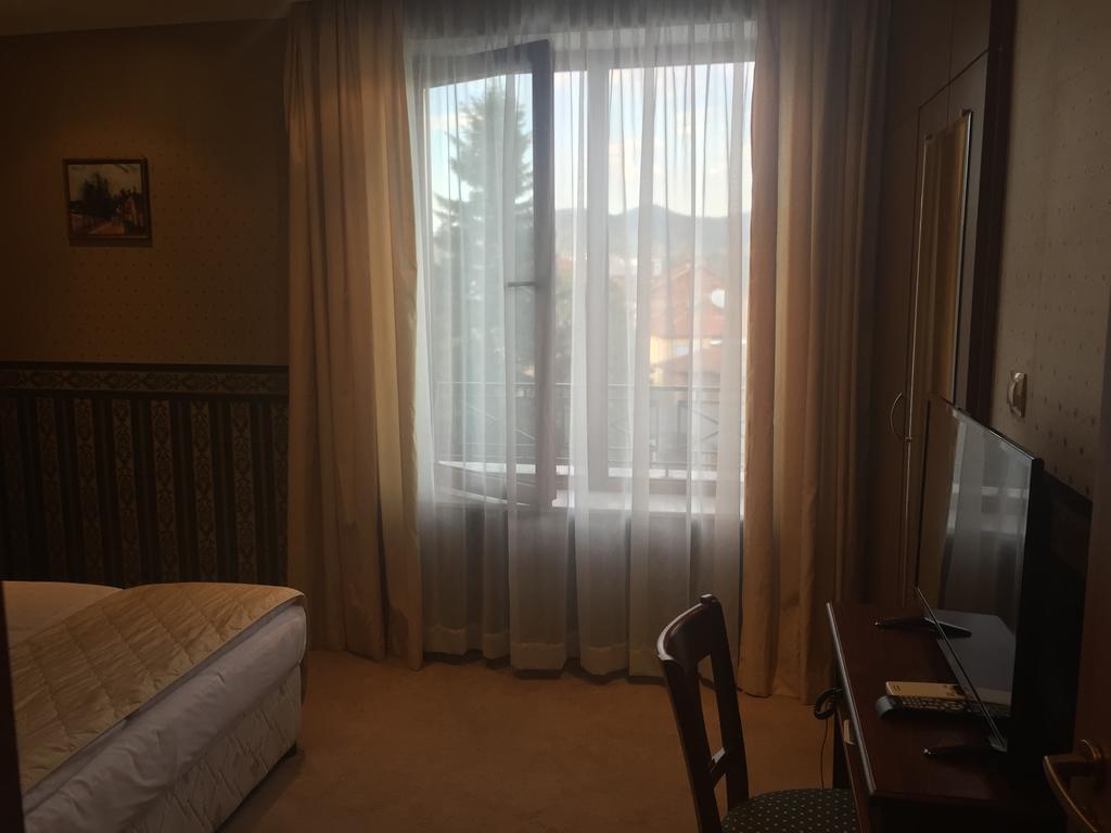 Chateau Montagne Hotel Troyan Troyan  Luaran gambar