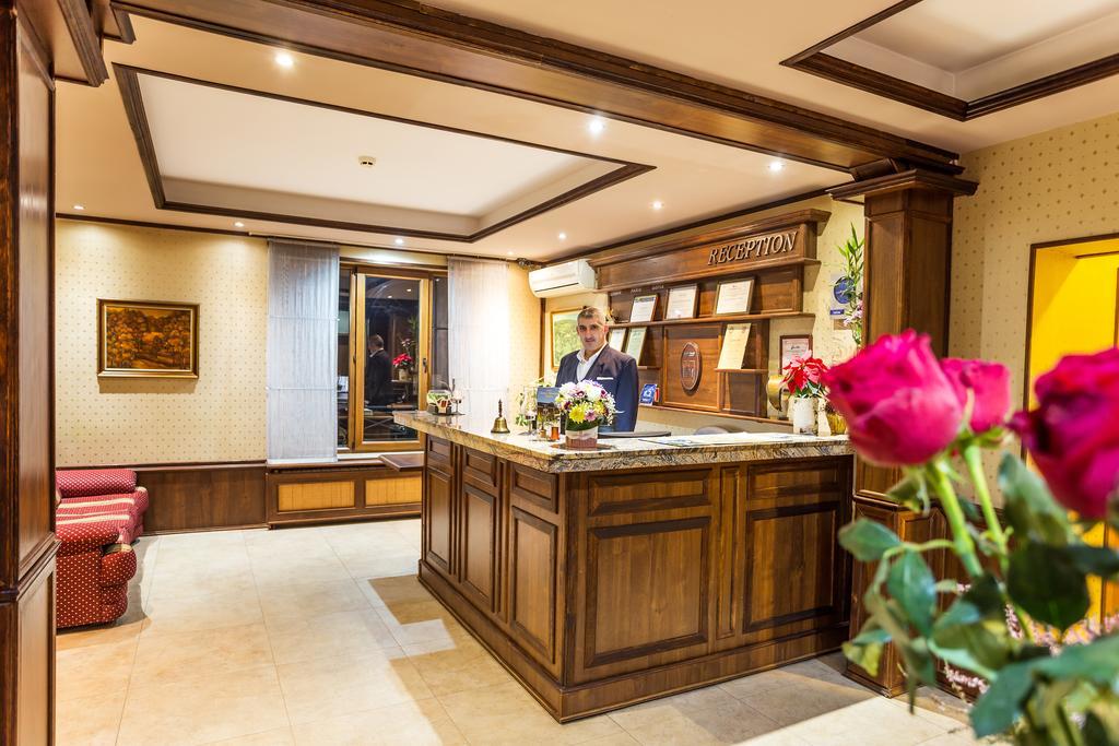 Chateau Montagne Hotel Troyan Troyan  Luaran gambar
