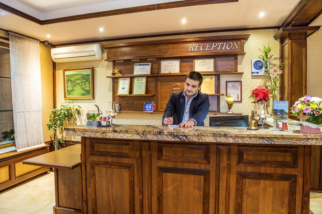 Chateau Montagne Hotel Troyan Troyan  Luaran gambar