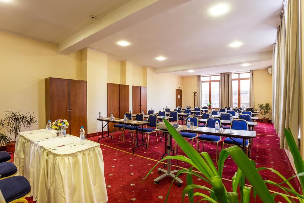 Chateau Montagne Hotel Troyan Troyan  Luaran gambar