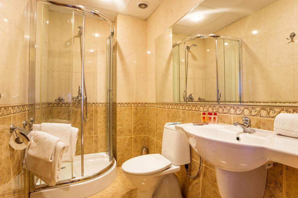 Chateau Montagne Hotel Troyan Troyan  Luaran gambar