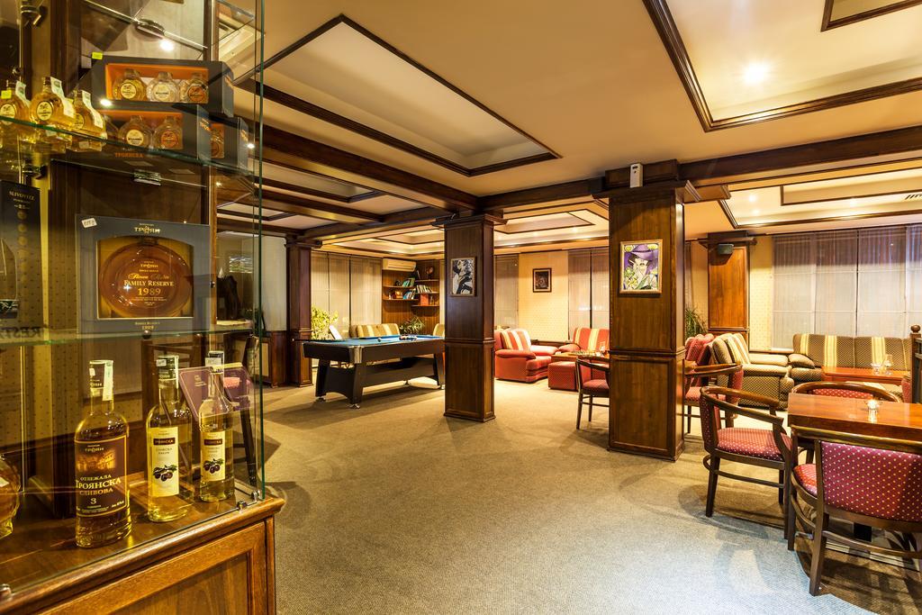 Chateau Montagne Hotel Troyan Troyan  Luaran gambar